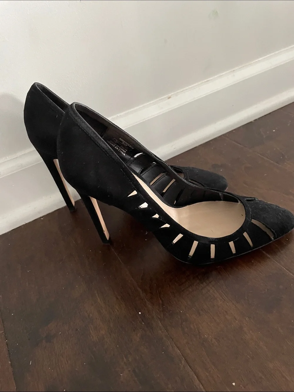 Zara Woman CutOuts Stilettos Sz 7.5 Black Faux Suede Sleek Baddie Coquette Girl